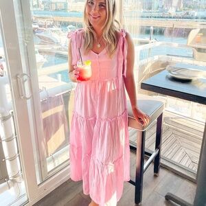 Pink flowy Maxi Dress